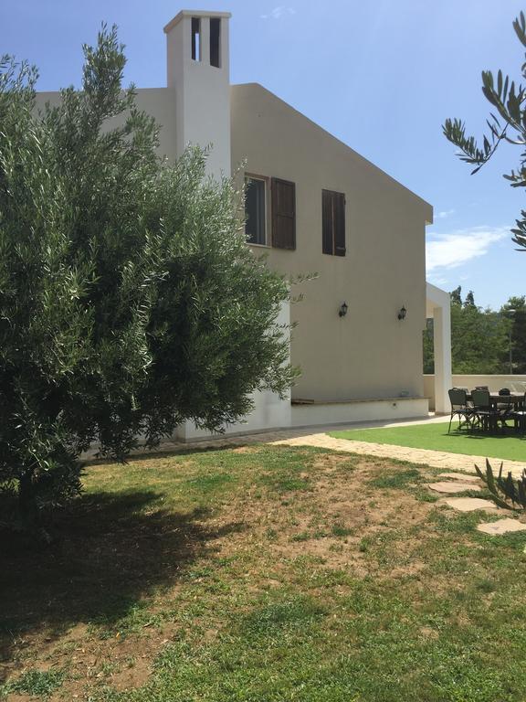 Villetta Ludovica Solanas  Exterior photo